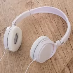 Fone de Ouvido Headphone com Fio Personalizado Barato