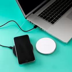 Carregador por Indução Personalizado Barato